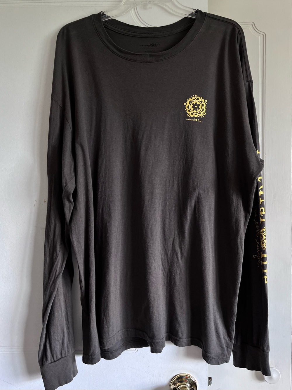 Natural Life Wings Exist Butterfly Graphic Long Sleeve Tee Shirt Women’s XL